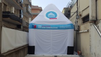 casetta medium full personalizzata con ingombro m. 4 x m. 4 h.m  4,75